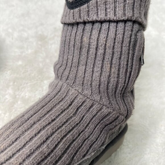 UGG Women's Charcoal Grey Classic Knit Round Toe Boot Slip On Shoes Size 9 - Picture 11 of 13